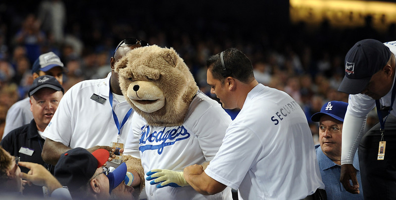 Illustration for article titled The Ballad Of The Fake Dodgers Bear Mascot